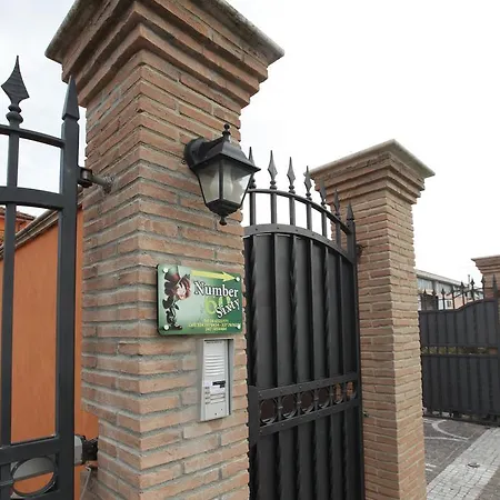 Bed & Breakfast Number60 Fiumicino