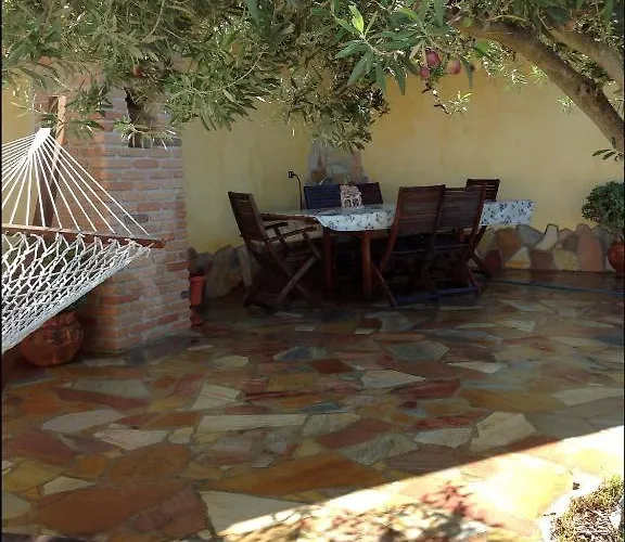 Alojamento de Acomodação e Pequeno-almoço Number60 4*