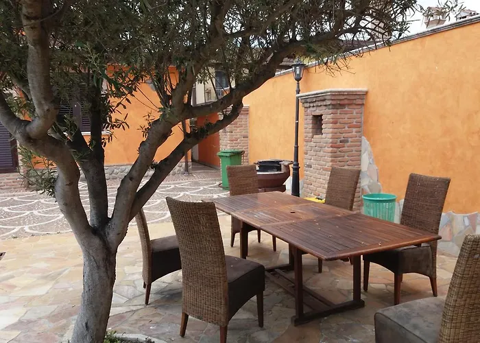 Number60 Alojamento de Acomodação e Pequeno-almoço 4*